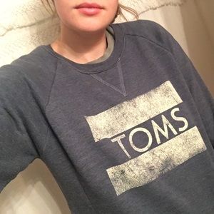 Toms Pullover size Medium